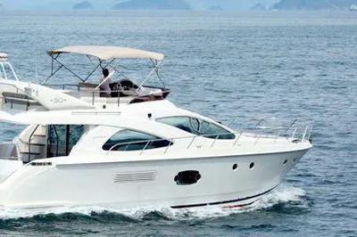 在星空會學飛, 尊享上海外灘、大連或三亞豪華游艇出航權益!